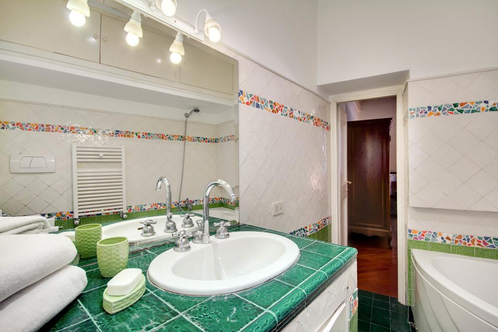 Stunning Pantheon Apartamento